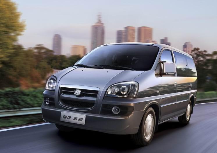 厦门11座商务车租车一天多少钱,影响租车价格的因素